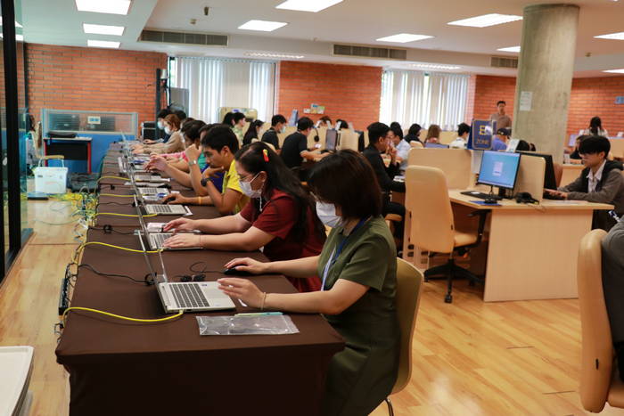 กองเทคโนโลยีสารสนเทศร่วมกับกองบริหารการศึกษา ได้เปิดสอบให้กับนักศึกษาและบุคลากรในโครงการพัฒนาทักษะความเข้าใจและการใช้เทคโนโลยีดิจิทัล (Digital Literacy) ประจำเดือนกันยายน 2567